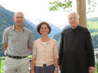 Marco Leutenegger, Judith Huonder und Pater Pirmin Gnädinger